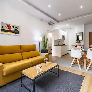 grand-apartment-soho-malaga-center.hotelsinnerja.org/